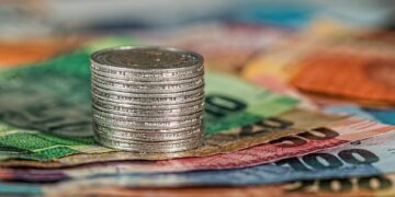 US Regional Banks Face Investor Scrutiny Amid Credit Concerns and Fraud Allegations