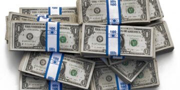 Expert Tips to Navigate 2023’s Rising Interest Rates and Secure Smart Financing