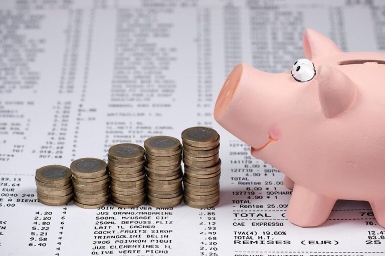 – The intraday high is 302.44 USD and the intraday low is 297.27 USD.